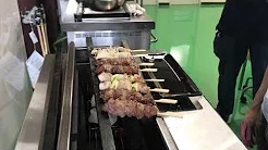 KOSEI GRILL fidio ifihan 229 KY-KL iru, adie ti a ti yan ati awọn skewers