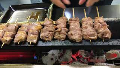 KOSEI GRILL fidio ifihan 097 KY-KL iru, adie ti a ti yan ati awọn skewers