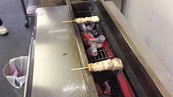 KOSEI GRILL demonstraasje fideo 047 KY-KL type, grilled kip en skewers