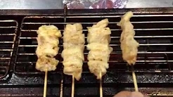 Video di dimostrazione KOSEI GRILL 005 tipu KY-KL, pollo grillatu è spiedini